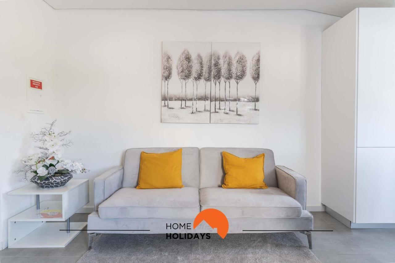 Apartment #110 T1 Almeida Garrett By Holidays
