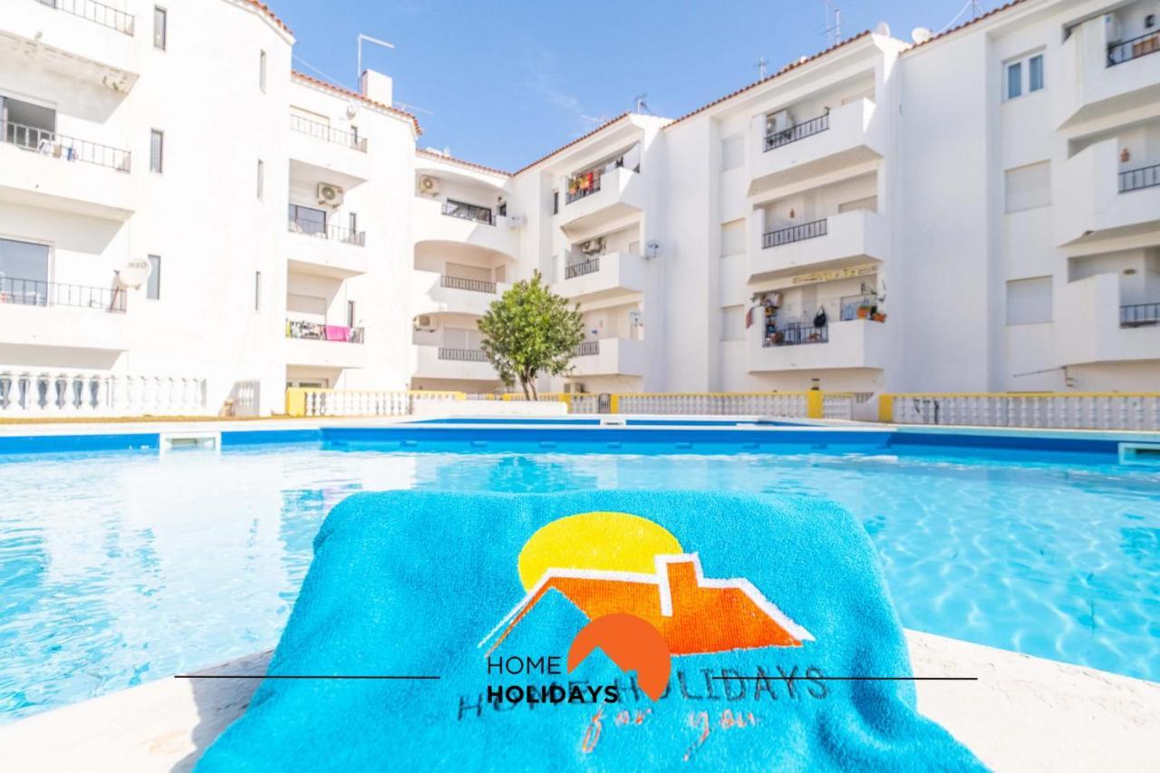 #112 Oura Flat By Holidays *