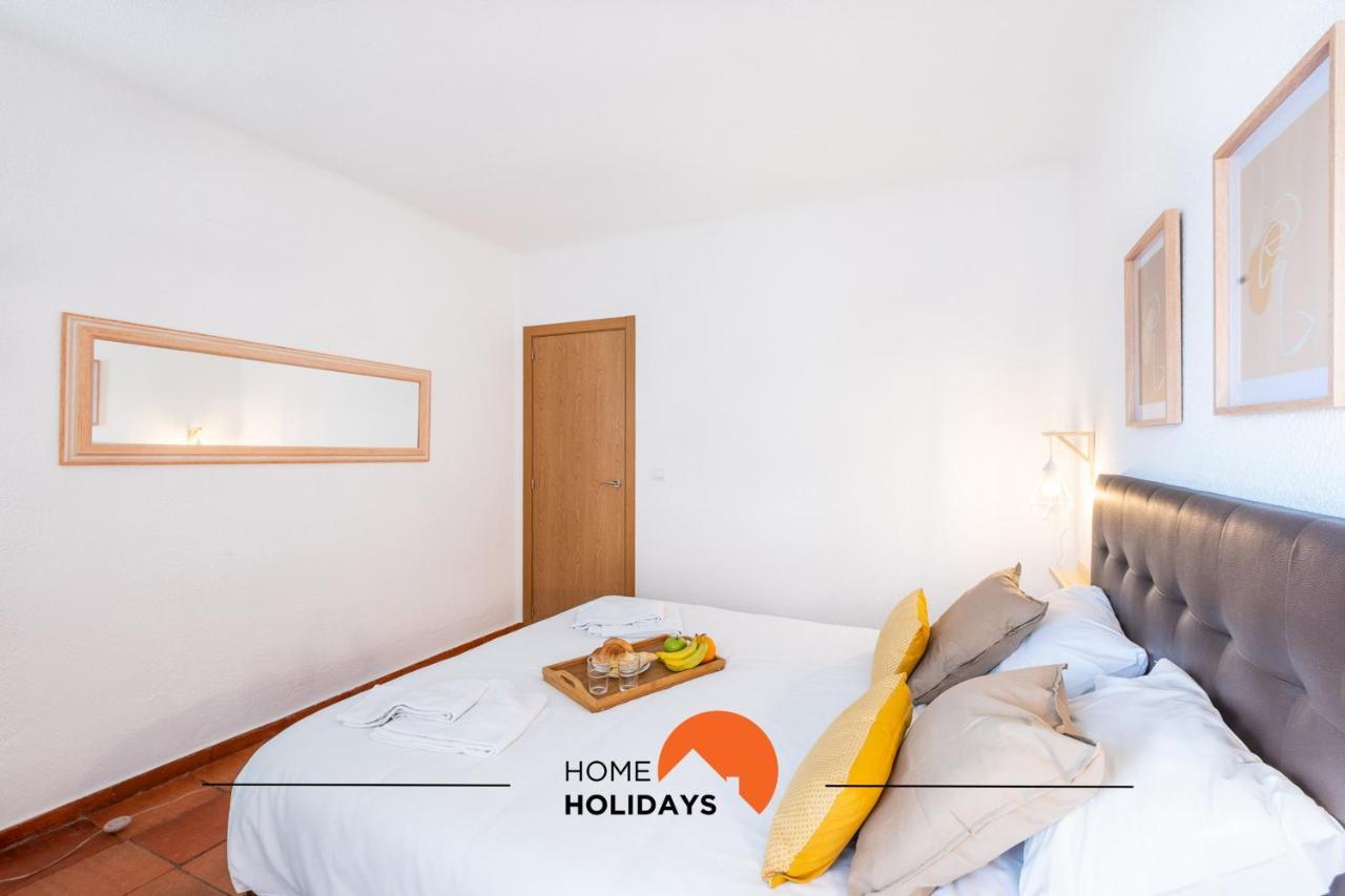 #065 Zulmira Flat By Holidays * Albufeira