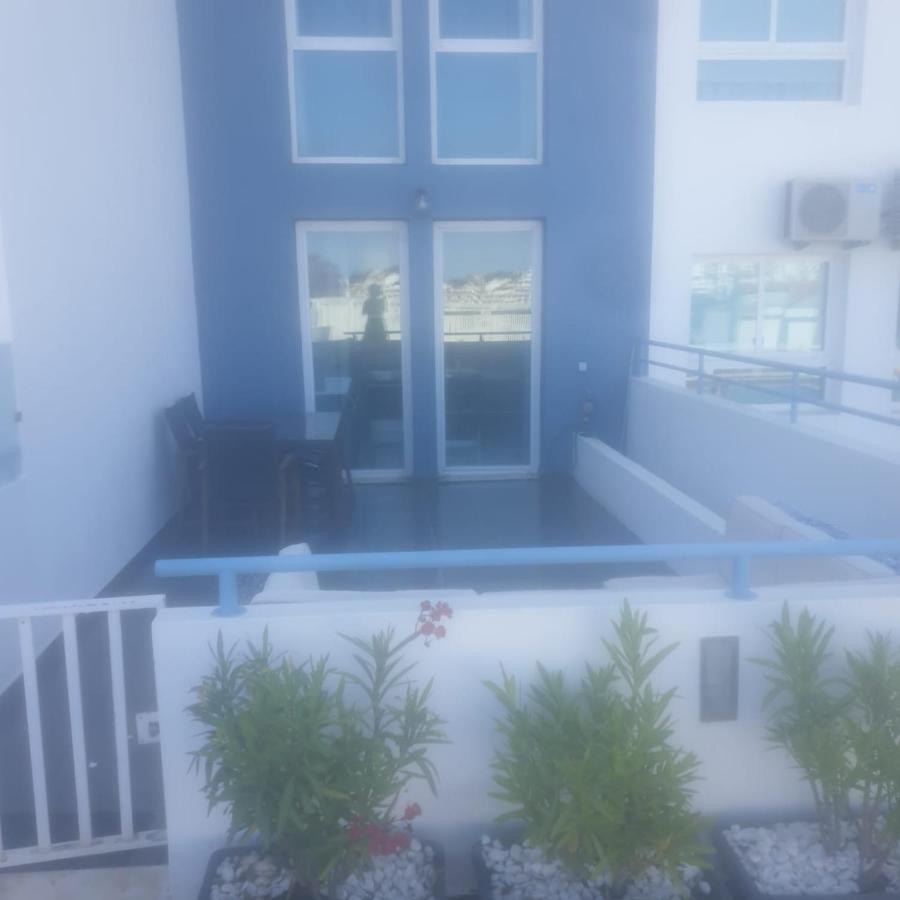 Bay View Apartment