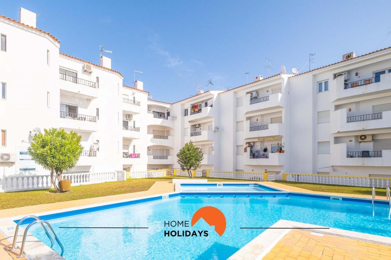 #112 Oura Flat By Holidays Apartment *