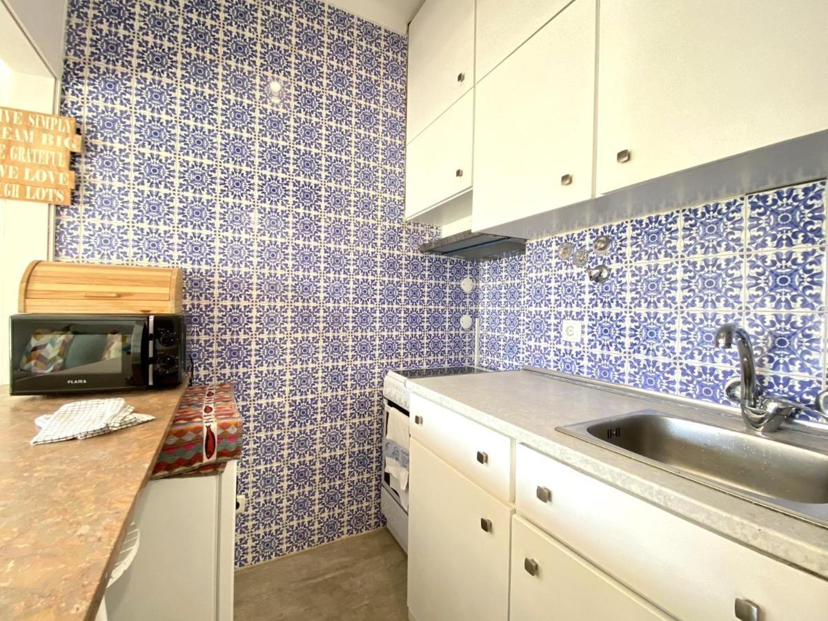 5 By Homing Apartment *