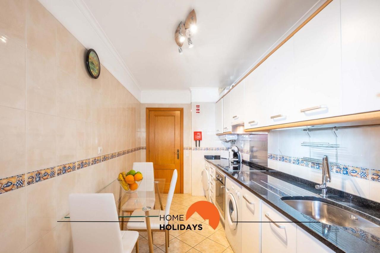 #091 Spacious & Cozy Flat Oldtown 5m Albufeira