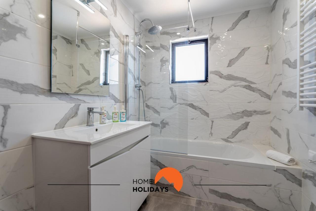 Apartment #169 T3 Medronheira By Holidays *