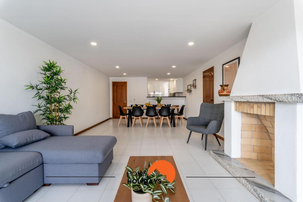 #169 T3 Medronheira By Holidays Apartment *