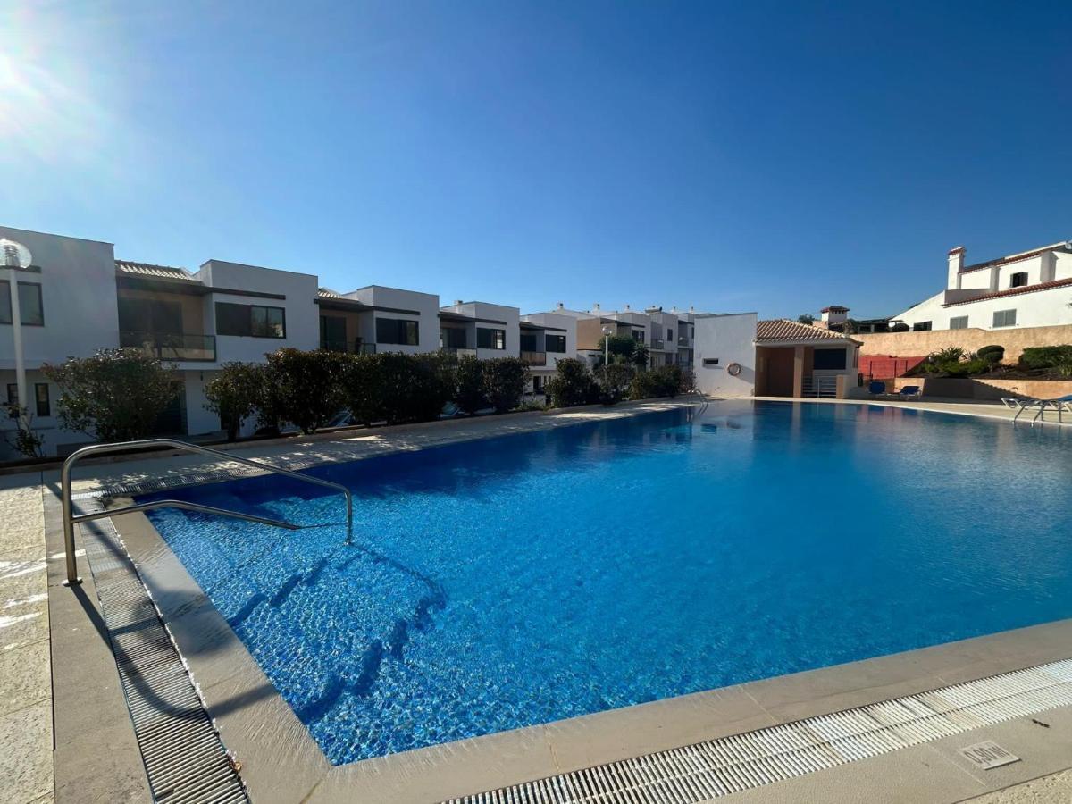 Ocean View Residences 3 Bedroom Villa's Sea View Albufeira