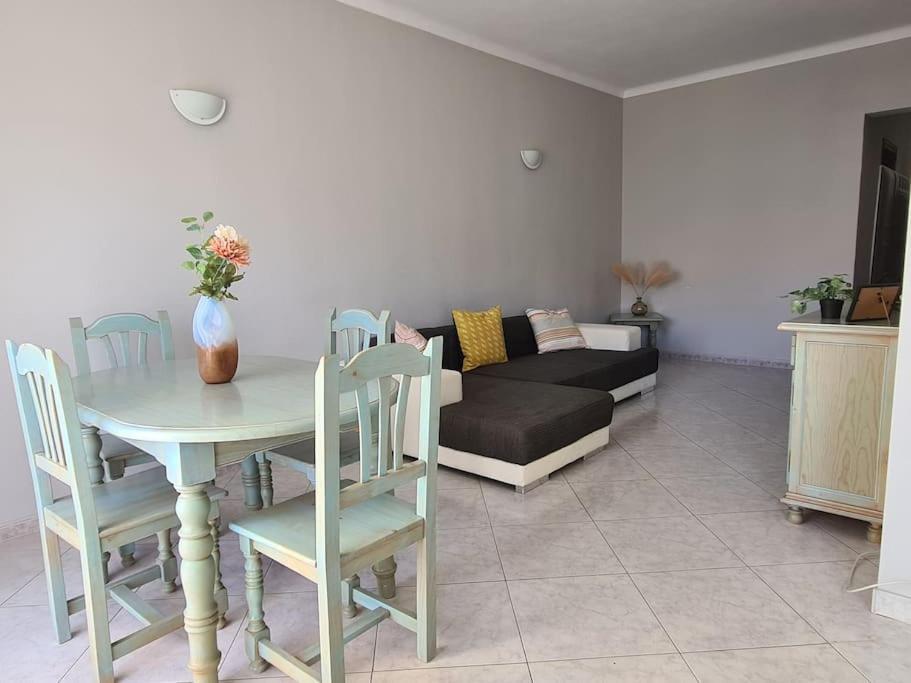 Apartment Cosy & Airy @ *