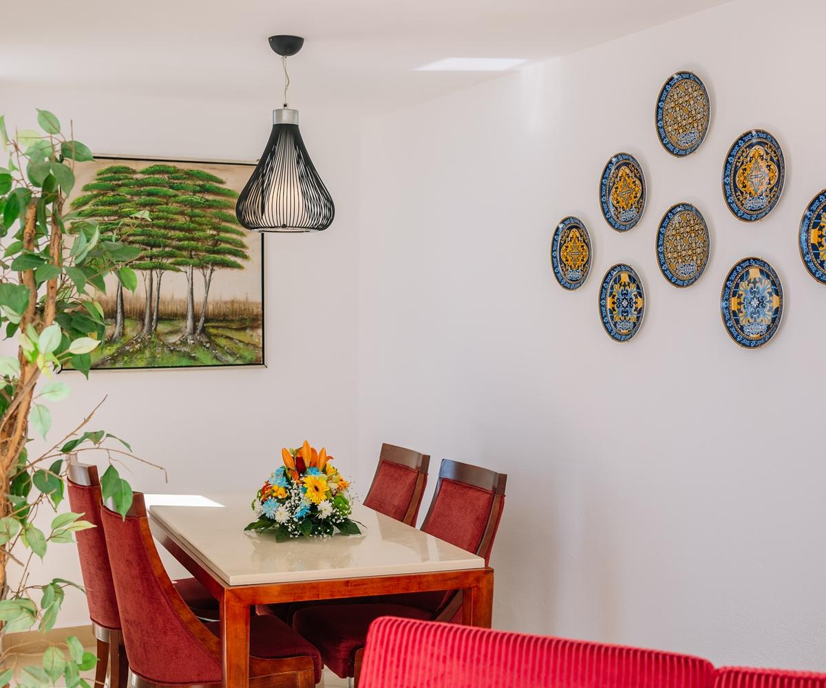 Monicca Collection Suites&resi Hotel