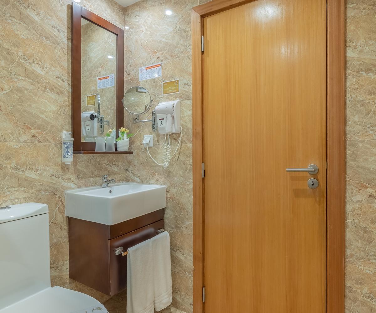Monicca Collection Suites&resi