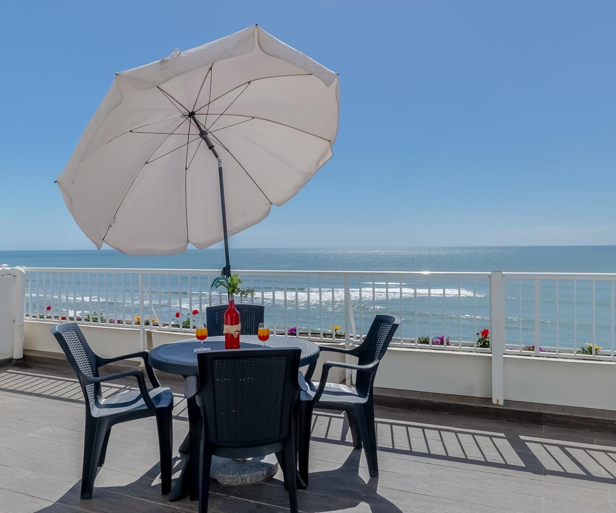 Hotel Monicca Collection Suites&resi 4*