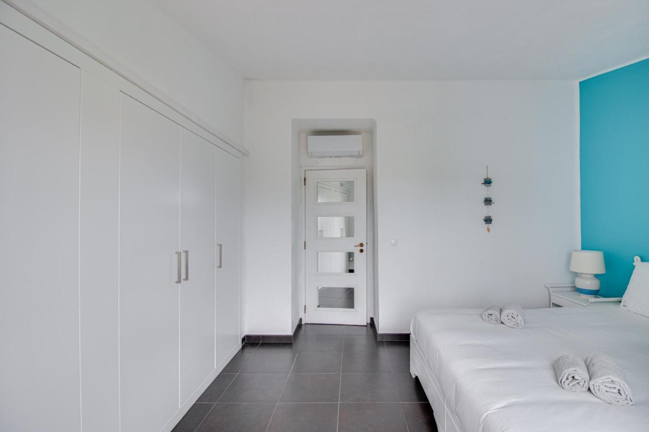 Seaside Retreat With Pool, Ac, And Fast Wi-fi Appartement
