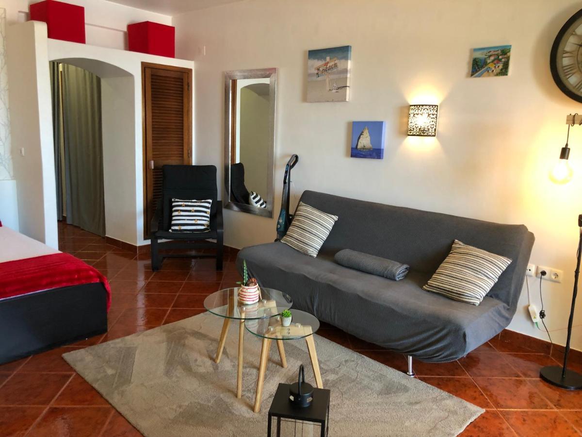Bellevista Apartment *