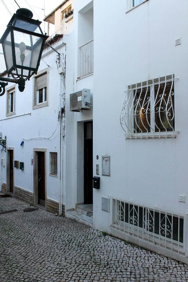 Sofeelings, Mar Piso 2, Baixa De