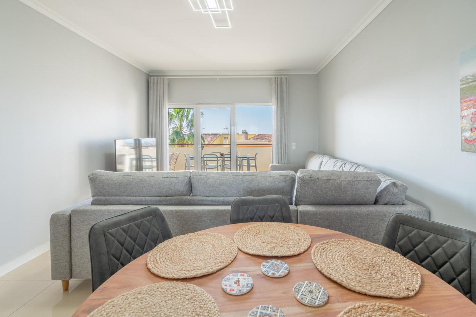 Albufeira Sunny Apartment 1 With Pool By Homing *