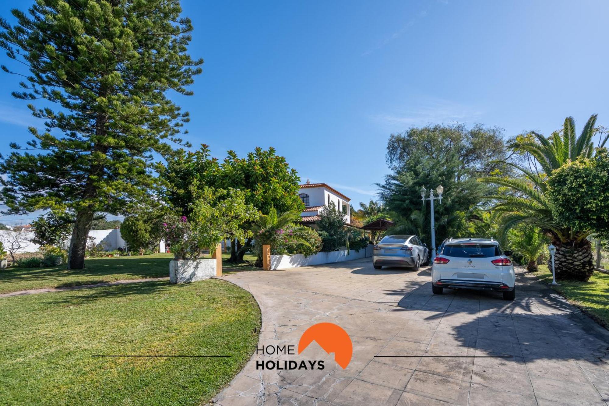 #213 Roja Pe By Holidays Villa *