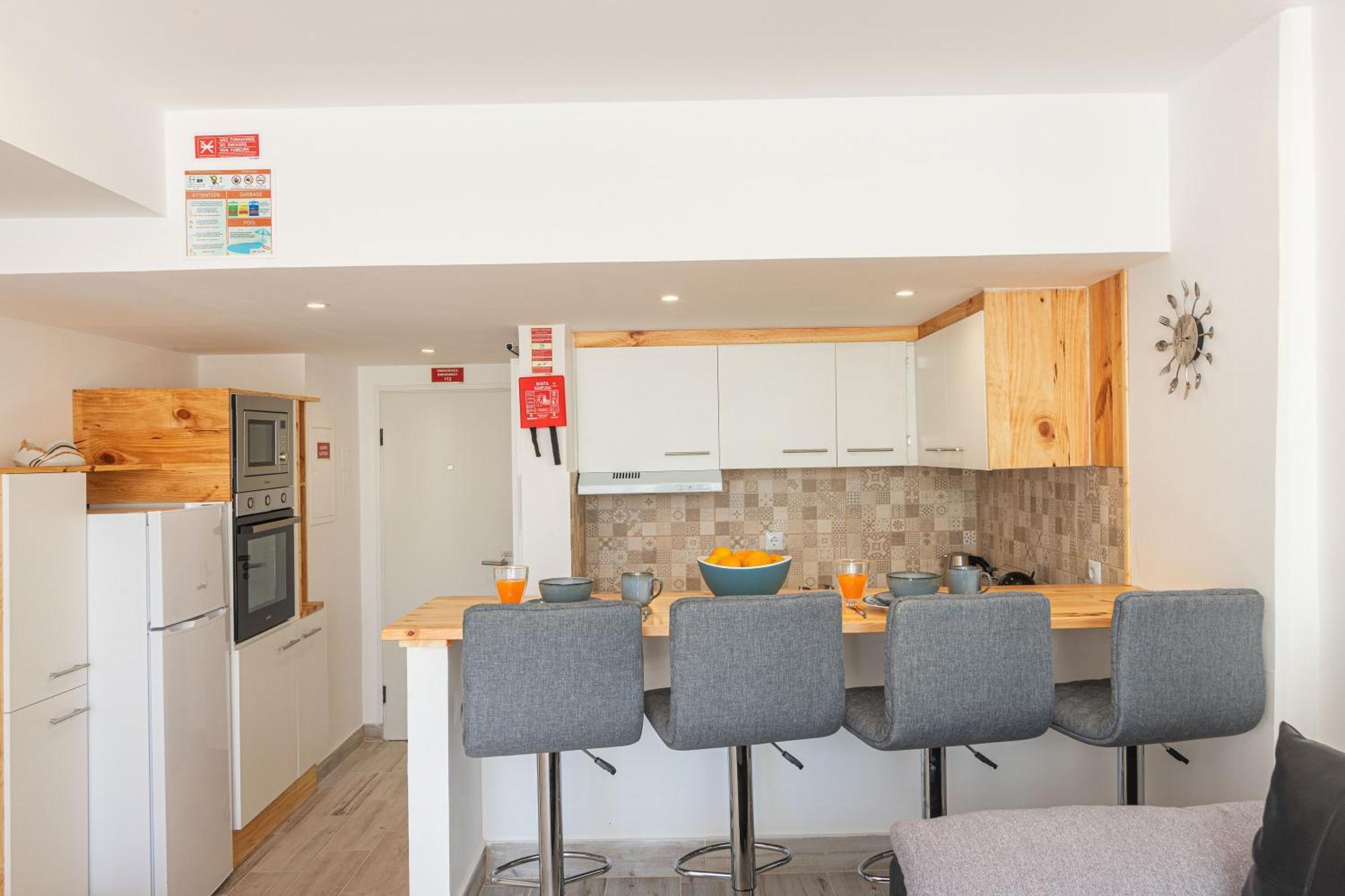 Flat With Pool T2 Duplex Montechoro Appartement