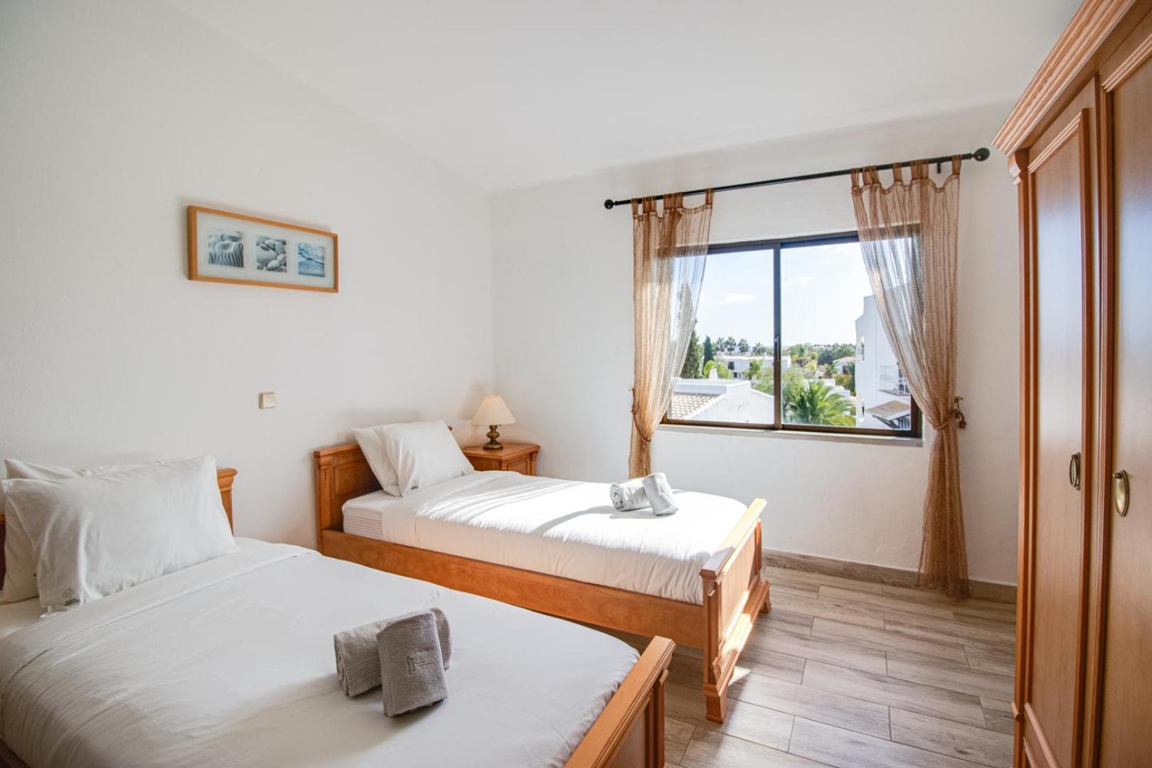 Welcoming Oasis 500m Ac Wi-fi Pool Balcony Apartment