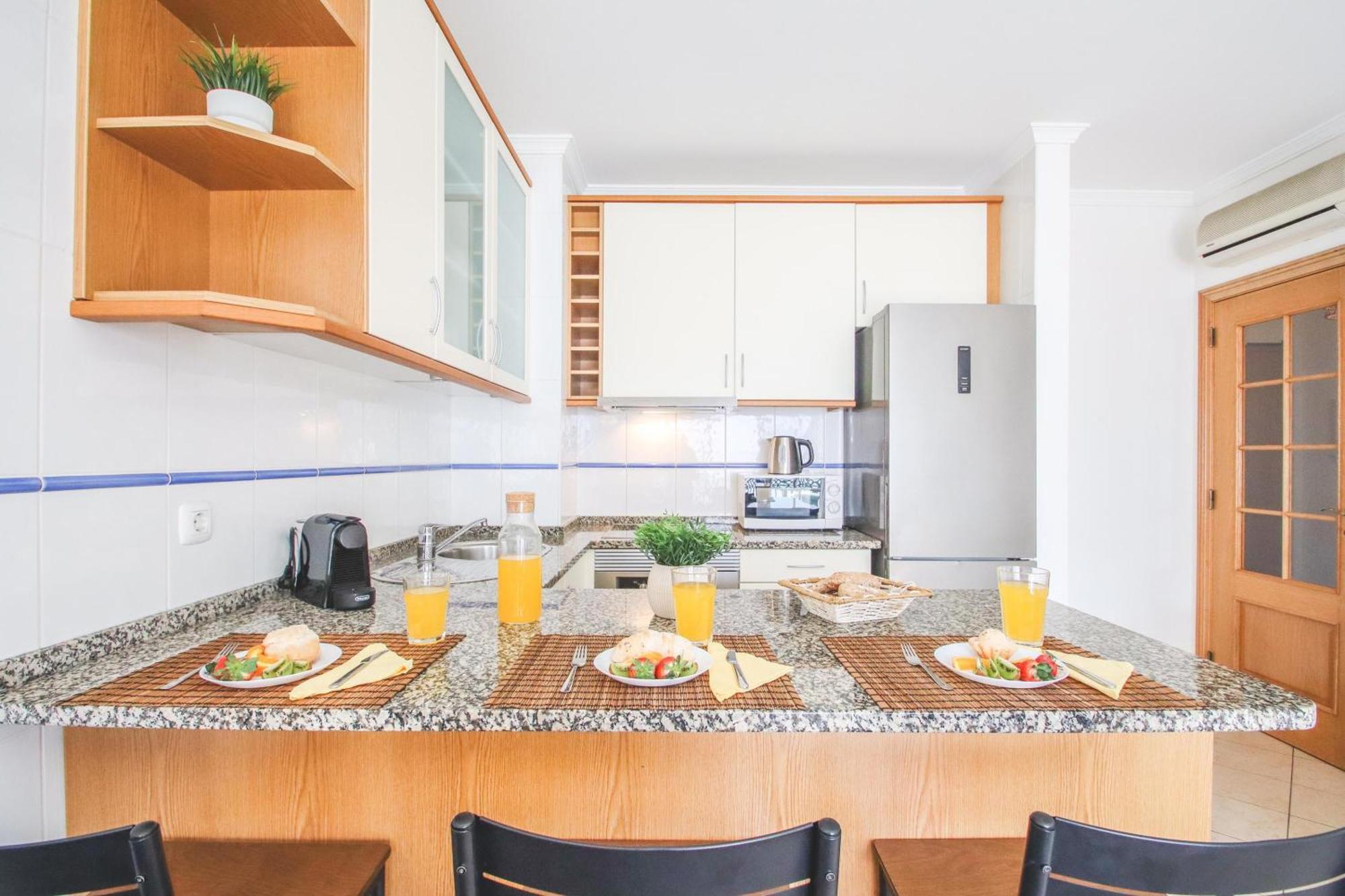 Apartment Rhodes By Algarve Vacation *