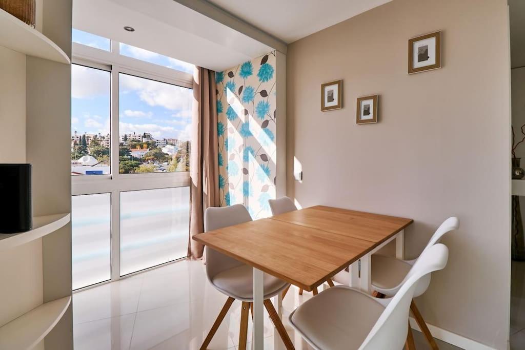 Bay View Andrea Mit Meerblick Und Pool Appartement