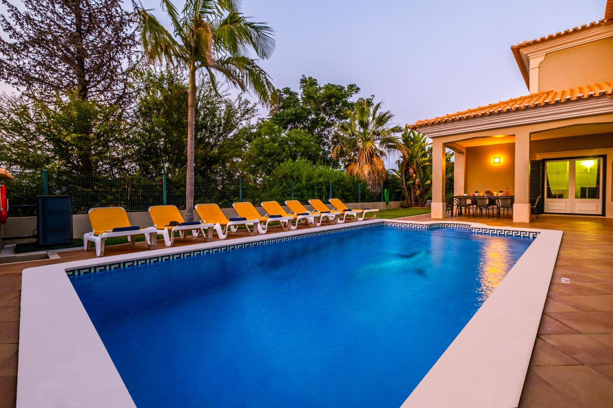 Hawaii By Algarve Vacation Villa *