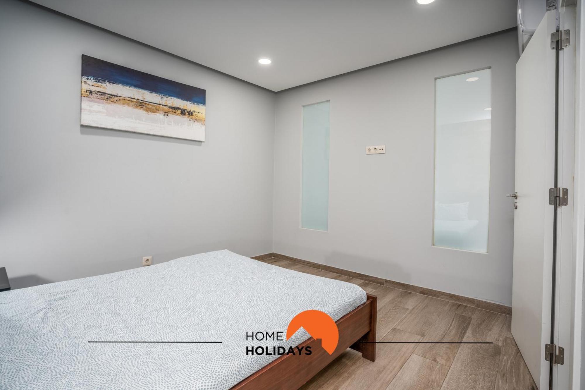 #040 Solar Flat By Holidays Apartment *