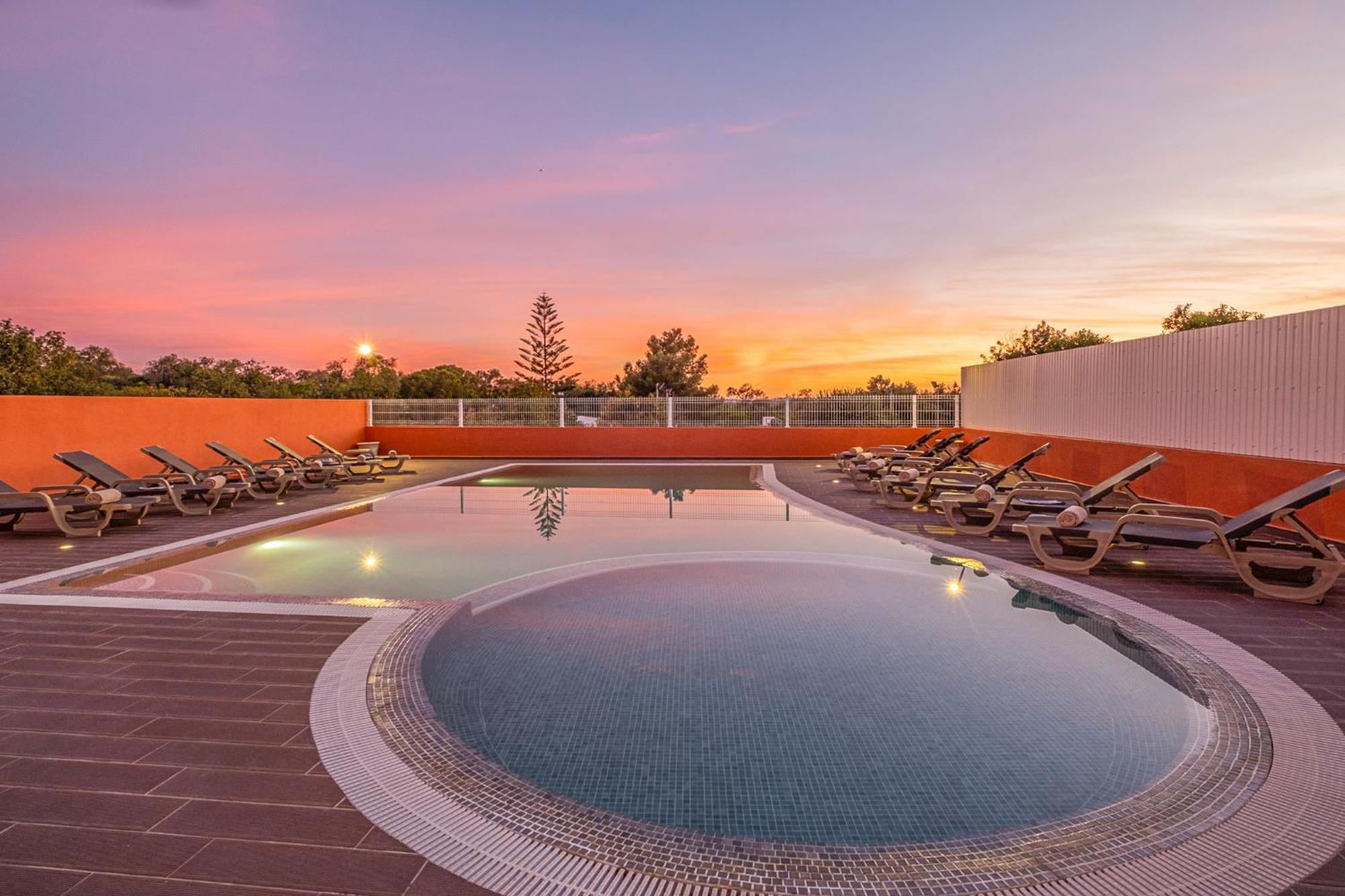 Dubai By Algarve Vacation Villa *