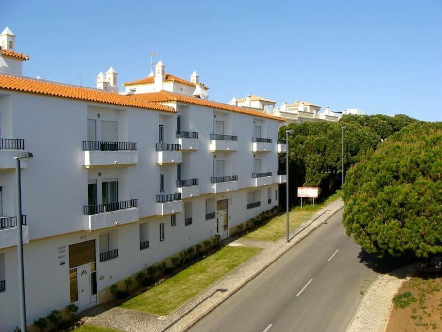 Calm Sunny Near Falesia Apartamento