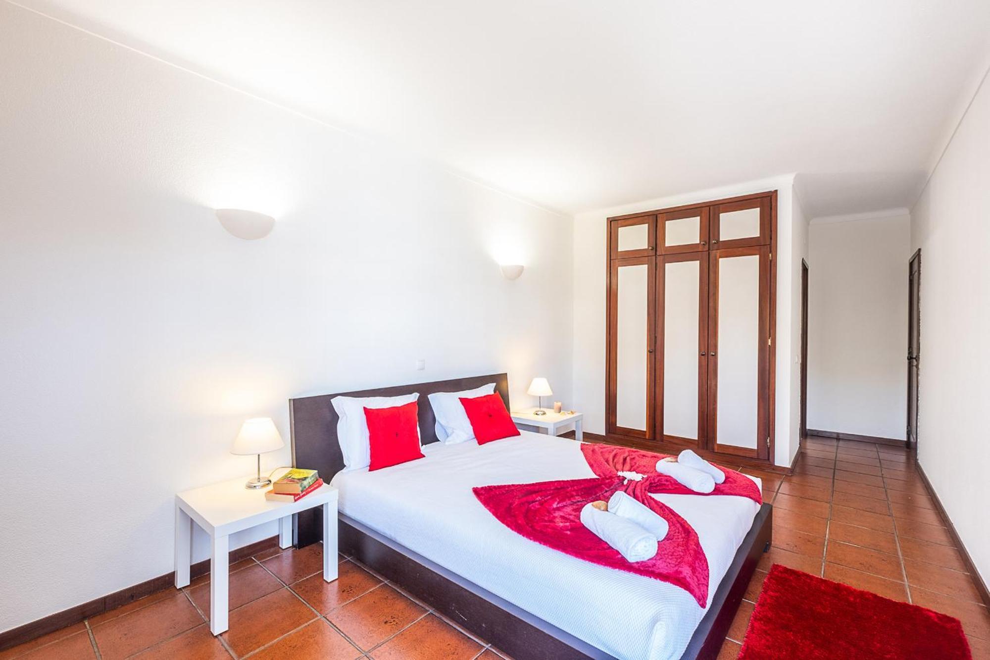 Villa Saint Lucia By Algarve Vacation *