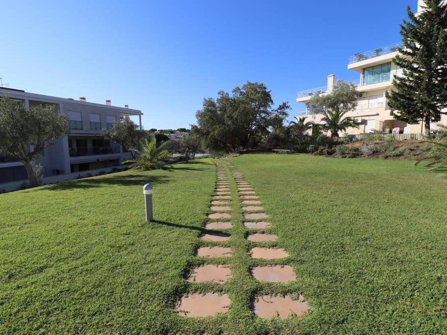 Happiness - Tennis Court & Pool & Apartamento Albufeira