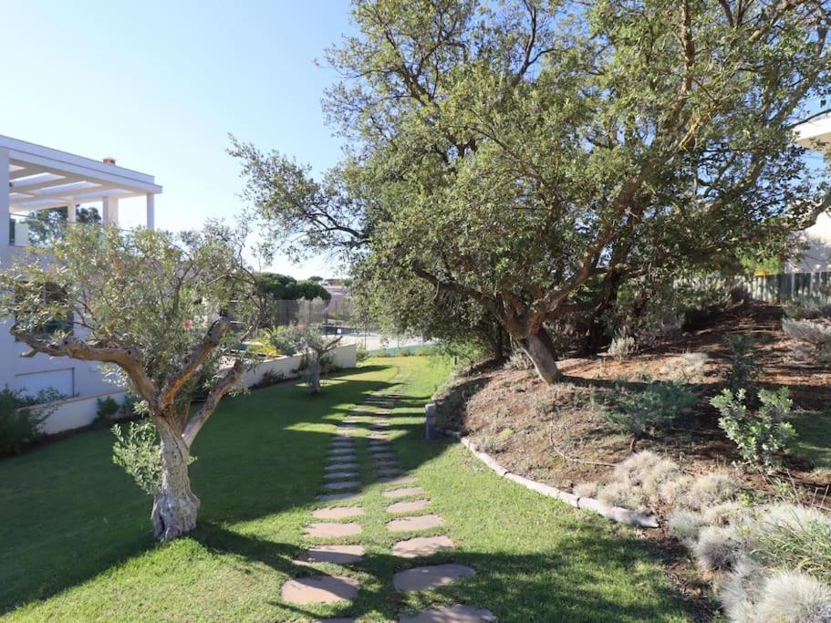 Happiness - Tennis Court & Pool & Apartamento