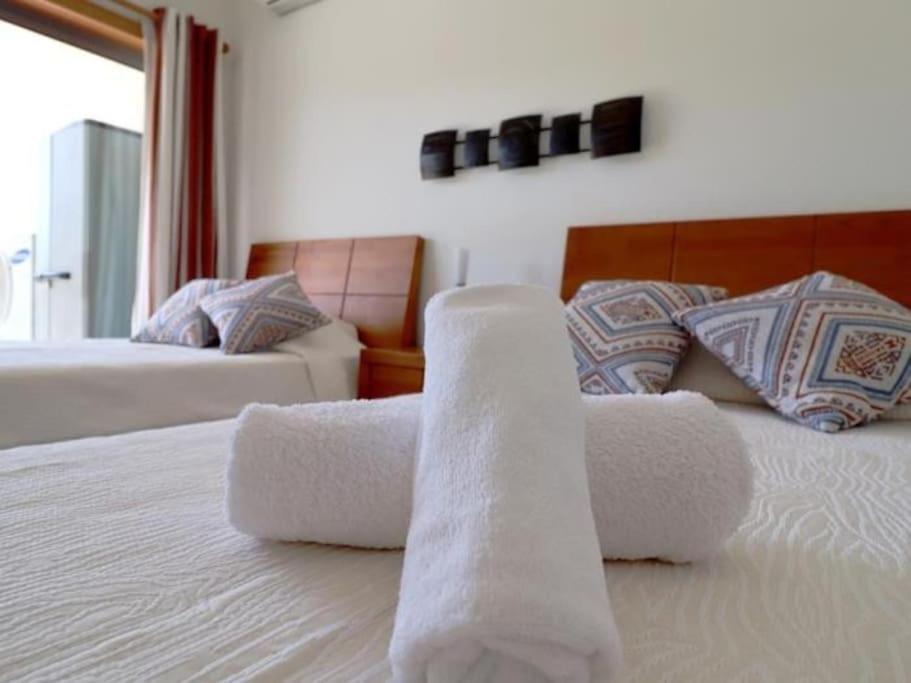 Happiness - Tennis Court & Pool & Apartamento Albufeira