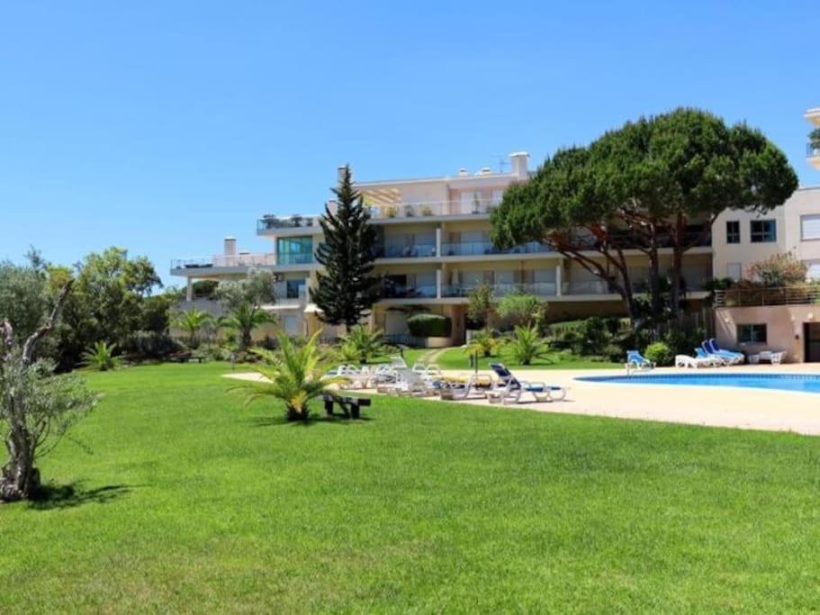 Apartamento Happiness - Tennis Court & Pool & Albufeira