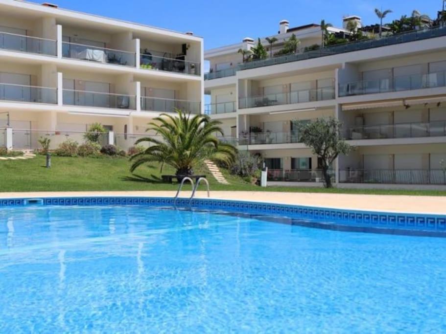Happiness - Tennis Court & Pool & Apartamento *