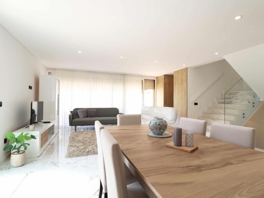 Eco House - Privat Pool & Luxurious Villa *