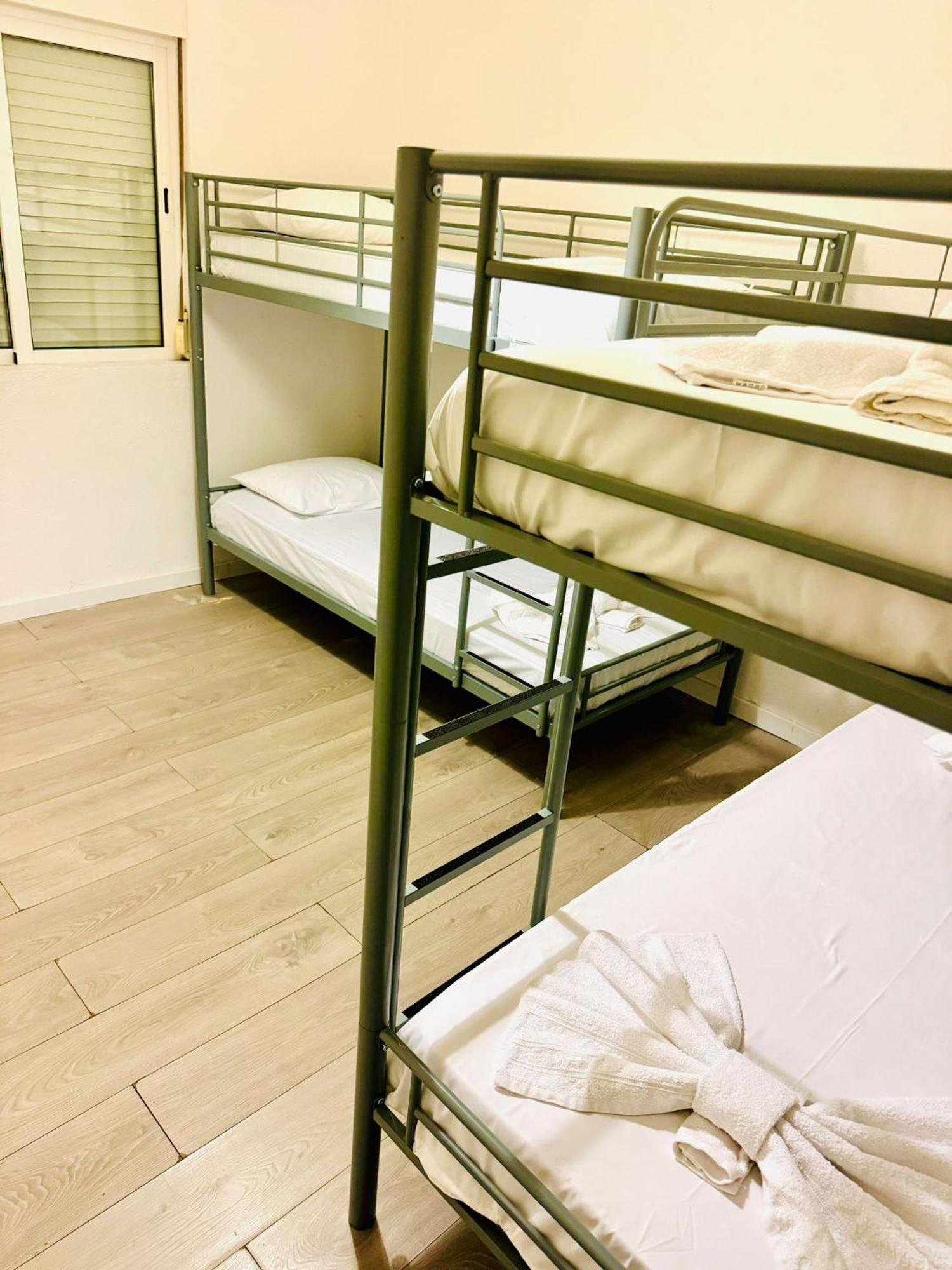 Apartamento T4 *