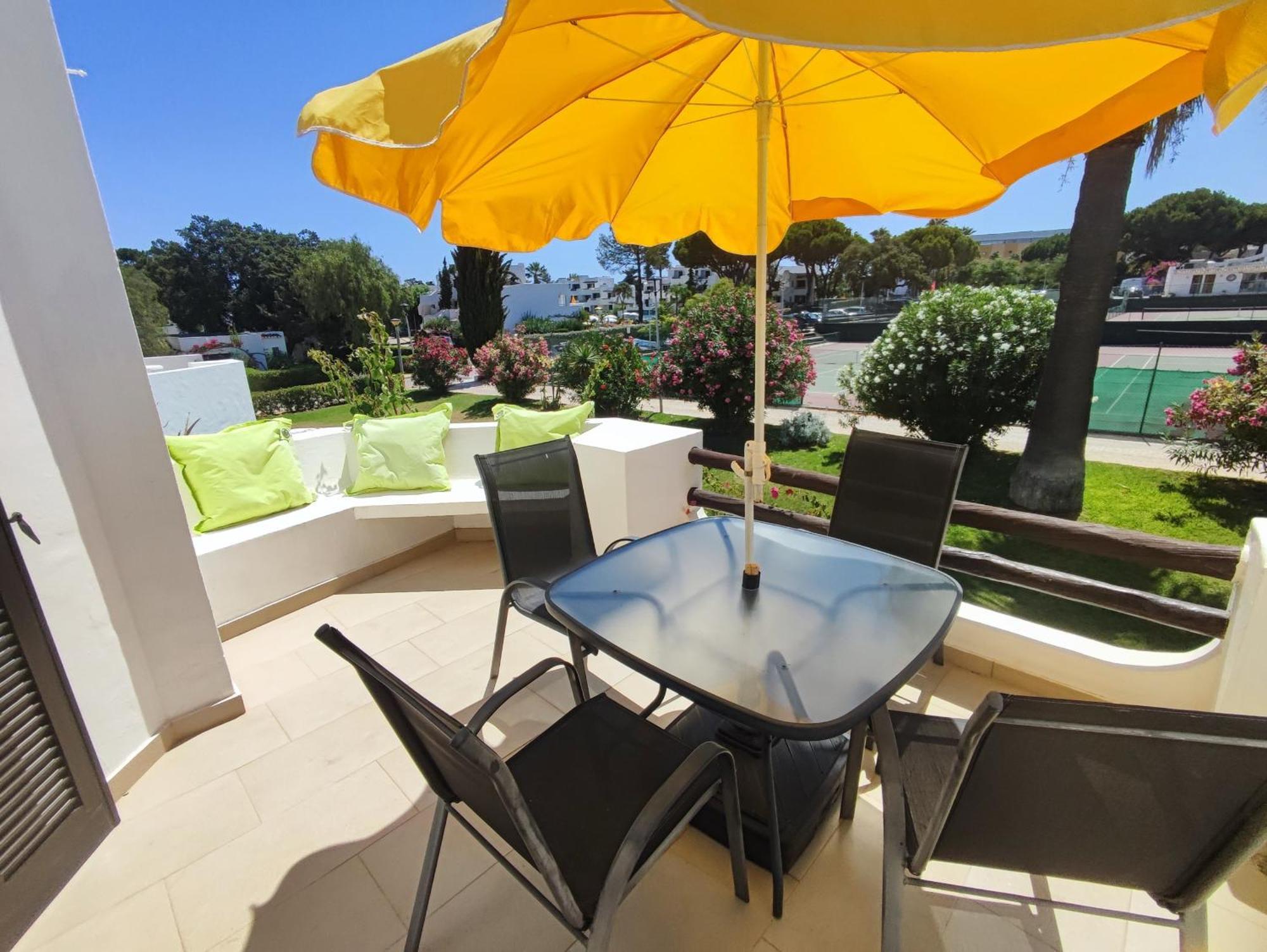 Albufeira, T1 In Balaia Golf Village, Algarve Apartment