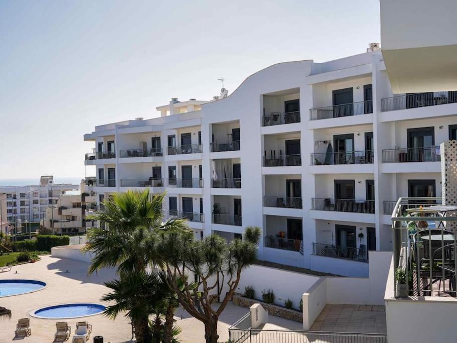 View Waves - Pool And Sea View & Tennis Court