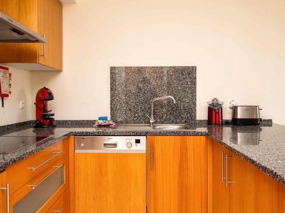 View Waves - Pool And Sea View & Tennis Court Apartamento Albufeira