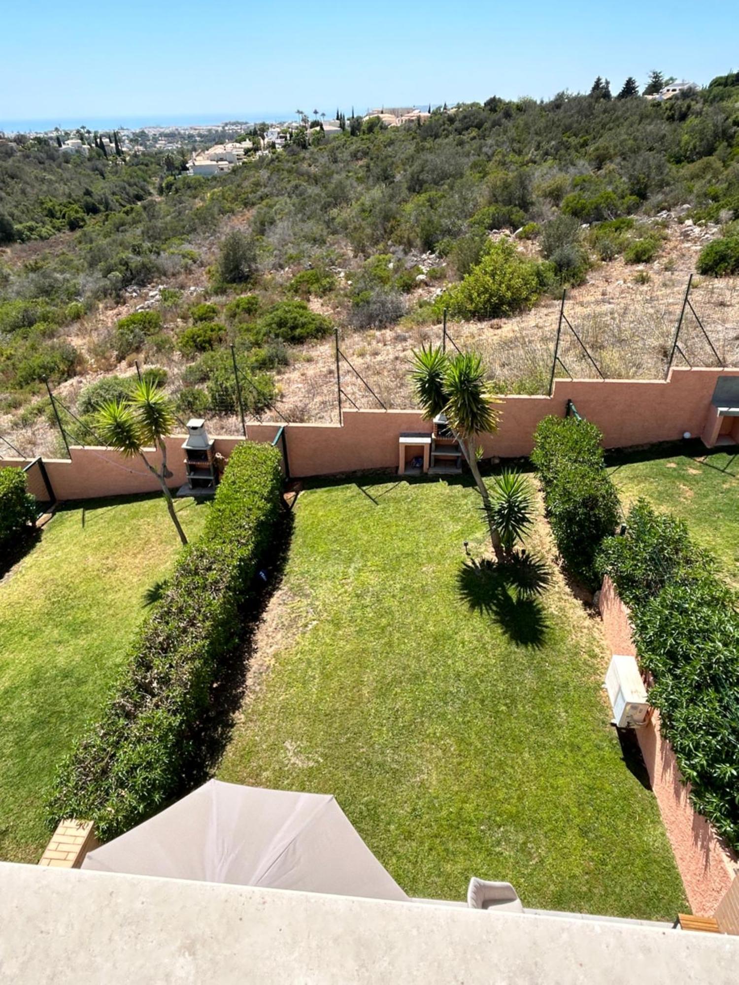 Three Bedroom Sea View Townhouse *
