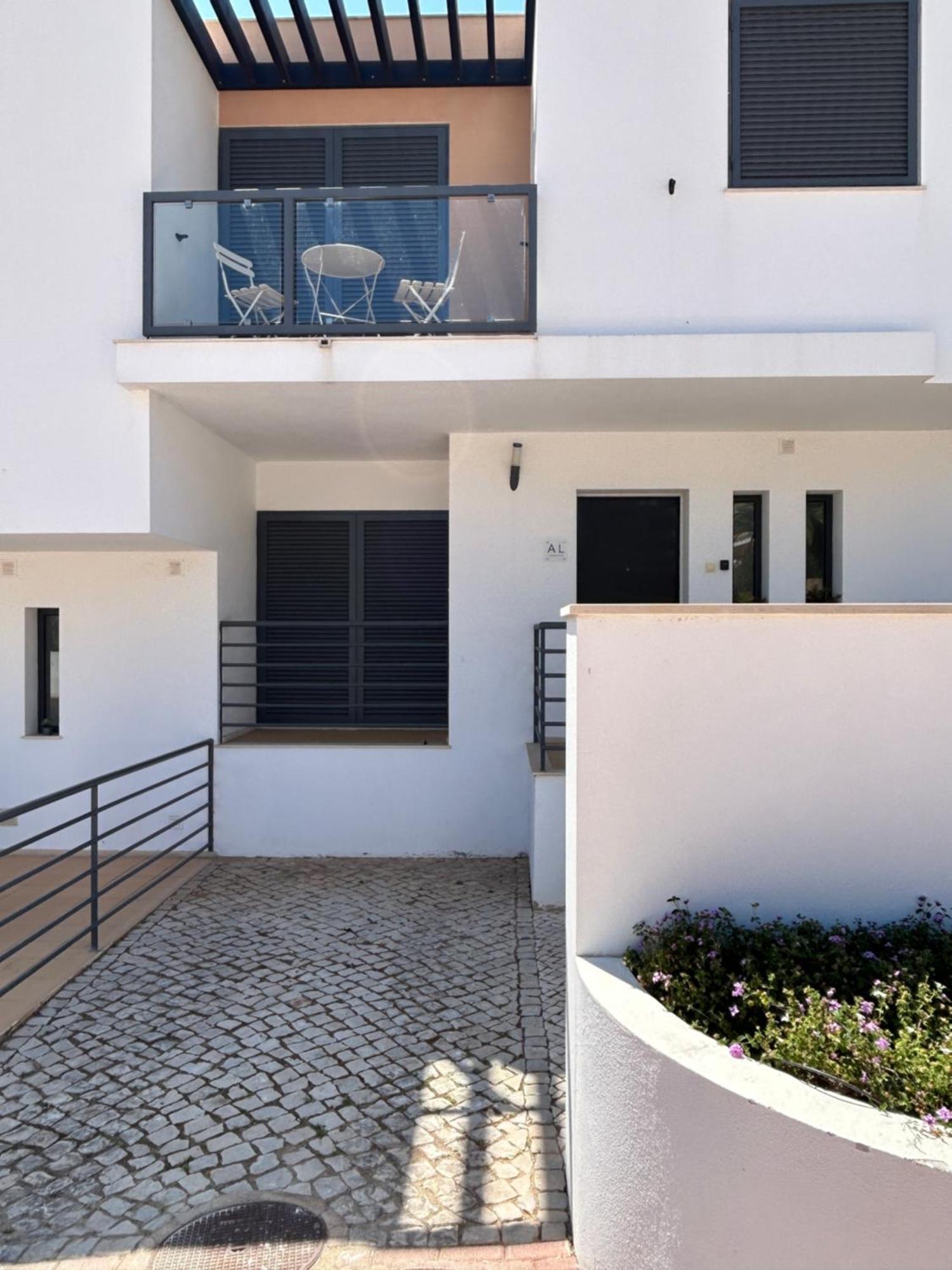 Three Bedroom Sea View Townhouse Villa *