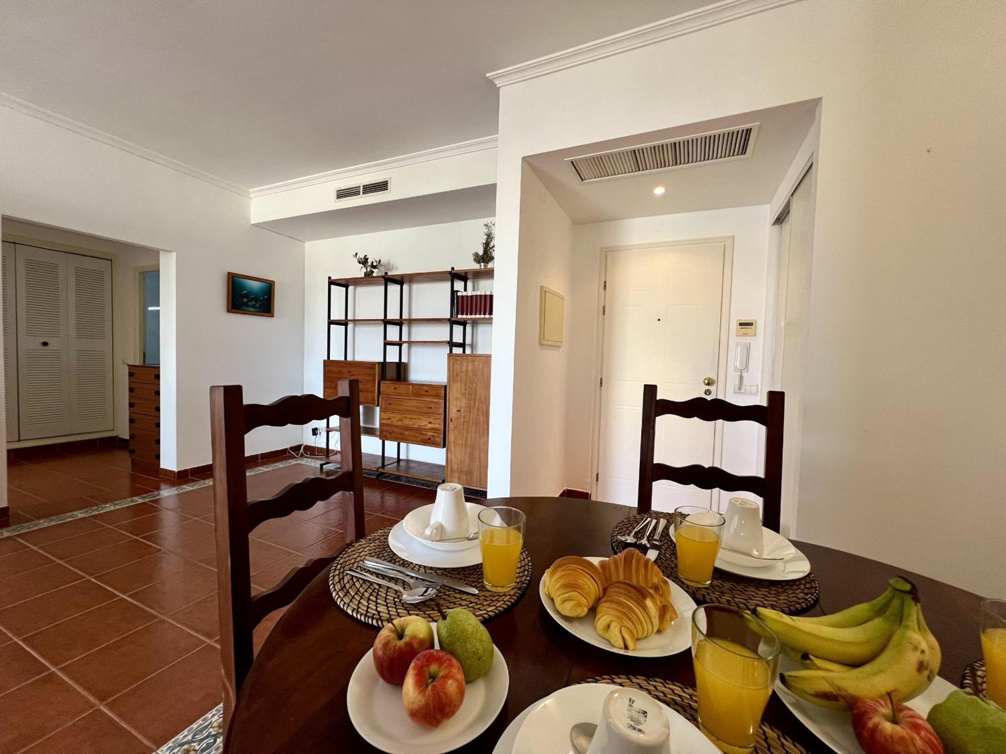 9 By Homing Apartment