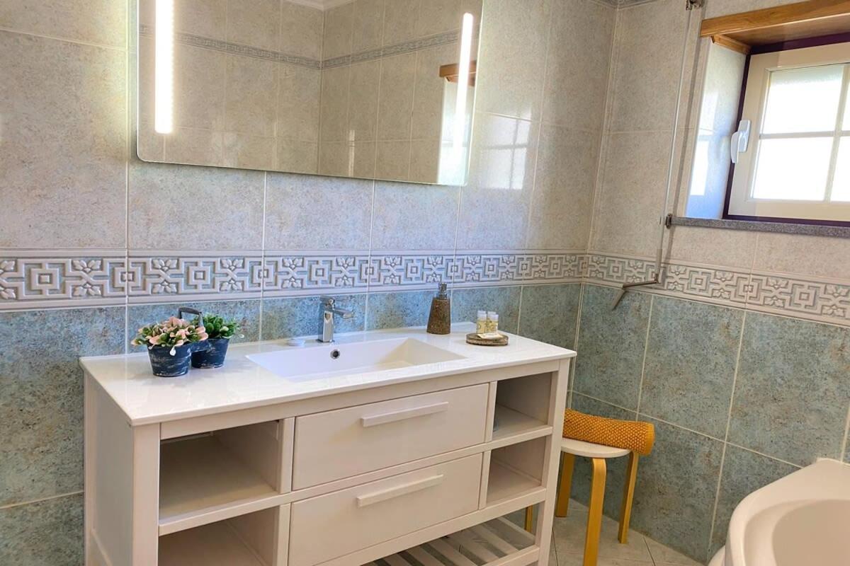 Branco - Near The Beach Albufeira