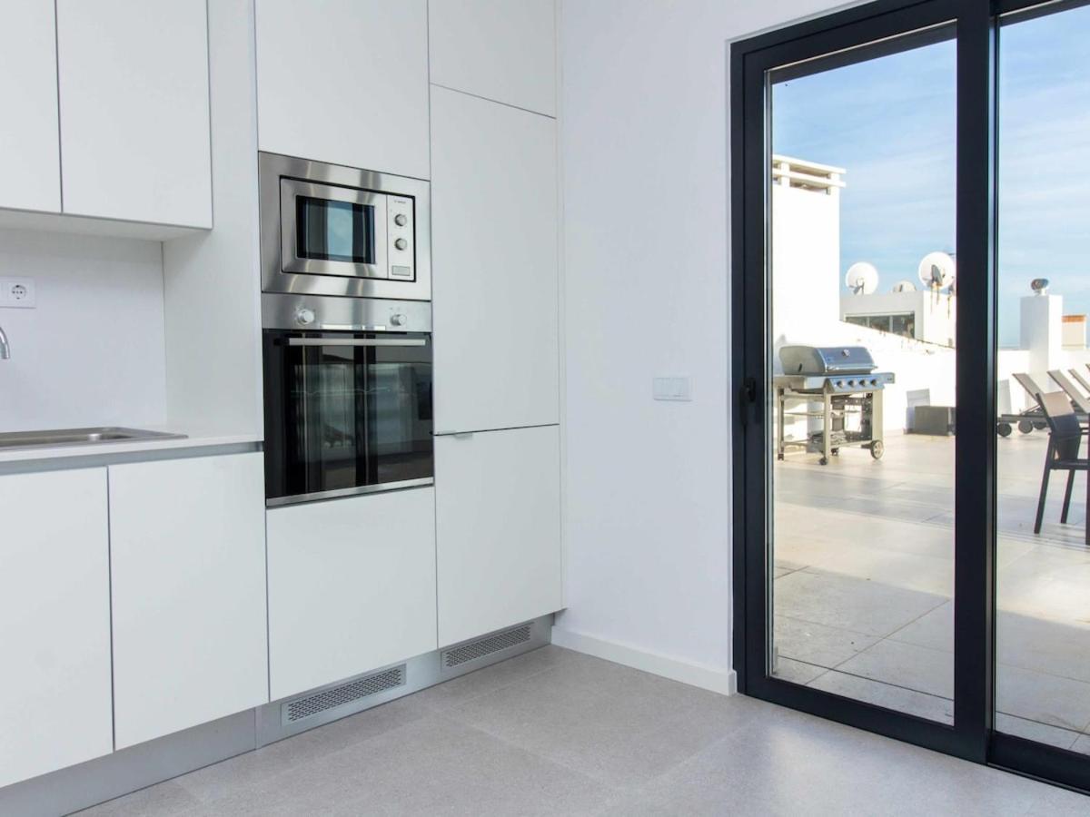 Apartamento Panoramic N - Rooftop Pool & Sea View & Garage & Bbq