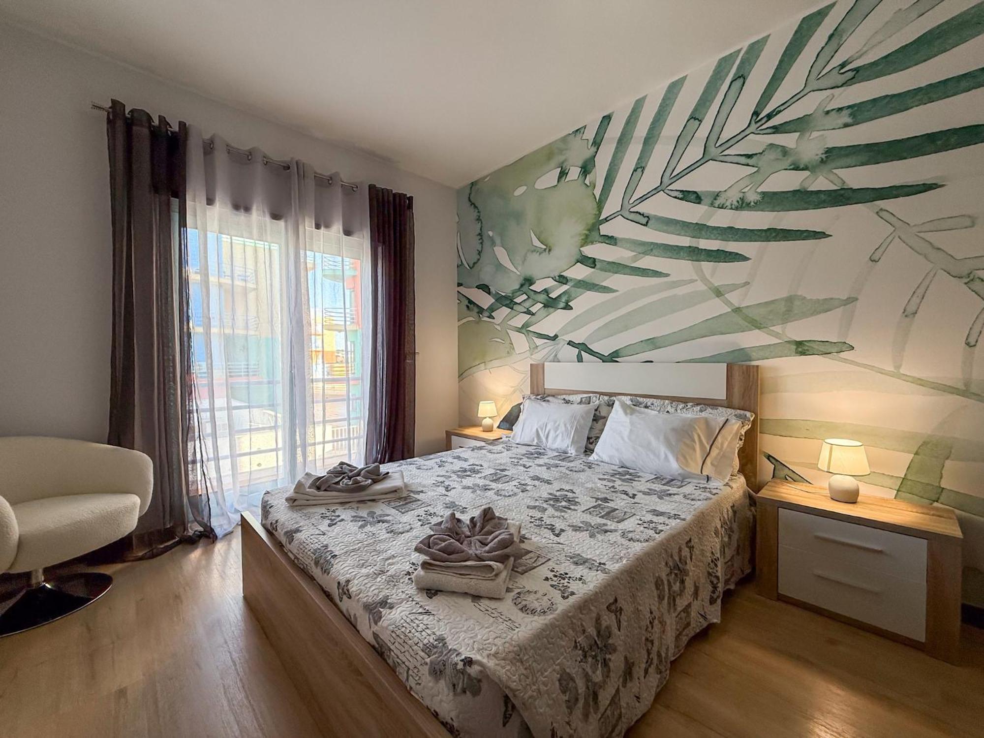 Luxury 2 Bedroom Apartment, Marina De Albufeira5 Apartment *
