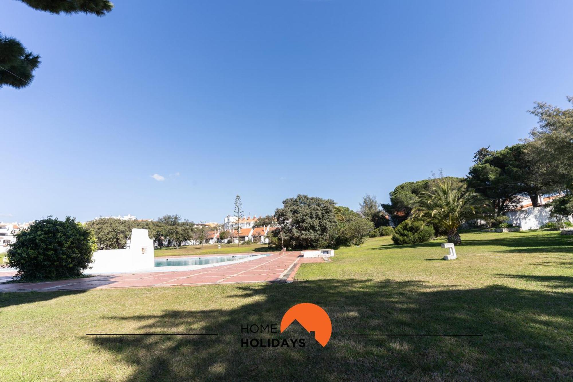 #267 Cozy Casablanca Villa Albufeira