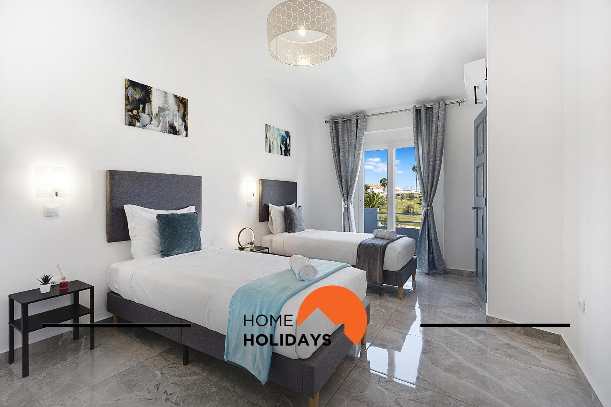 #268 Marvellous Sapphire Villa Albufeira