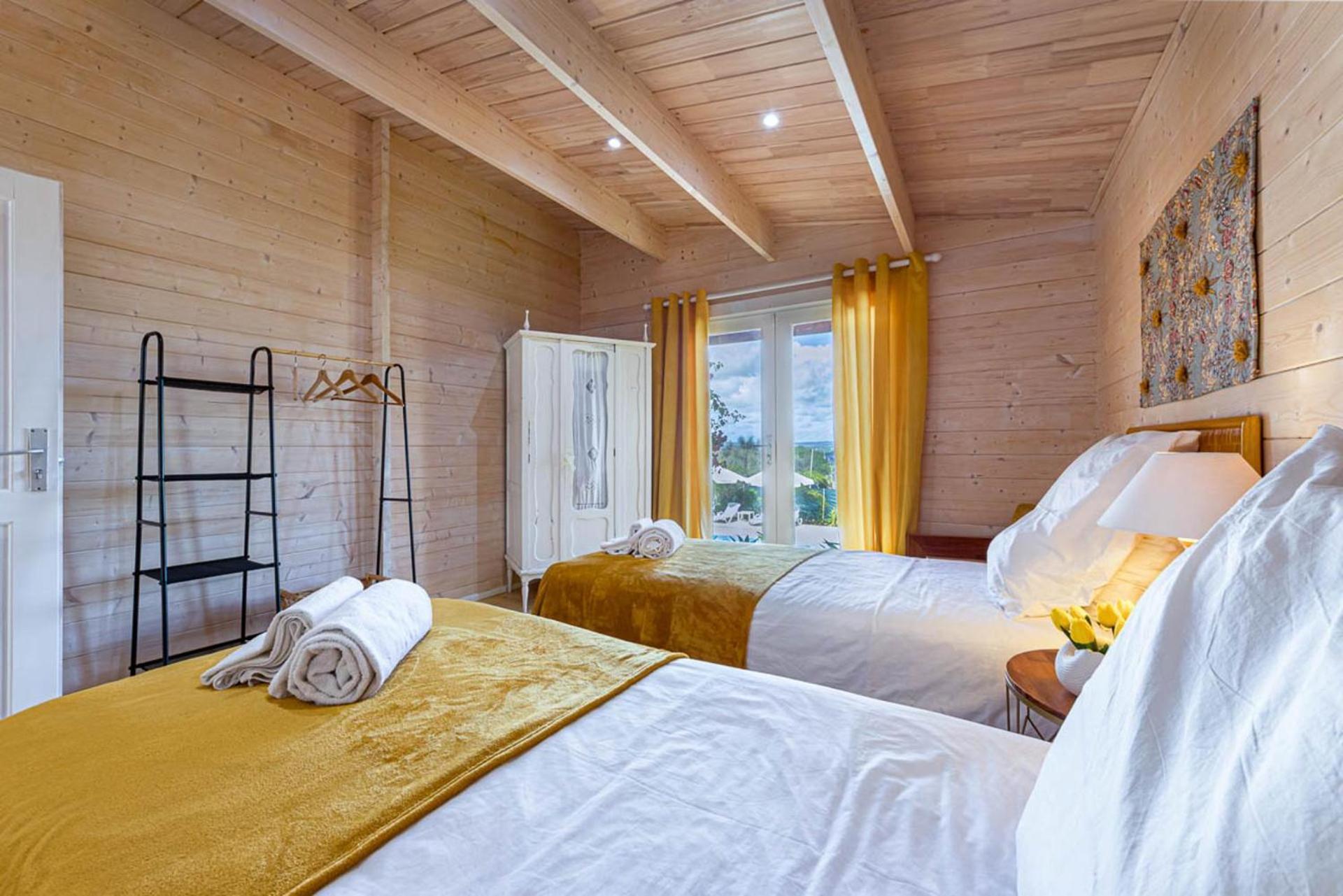 Design In With Private Pool Chalé