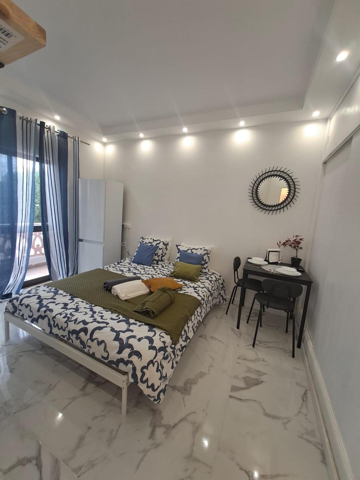 Albufeira Studio Apartment *