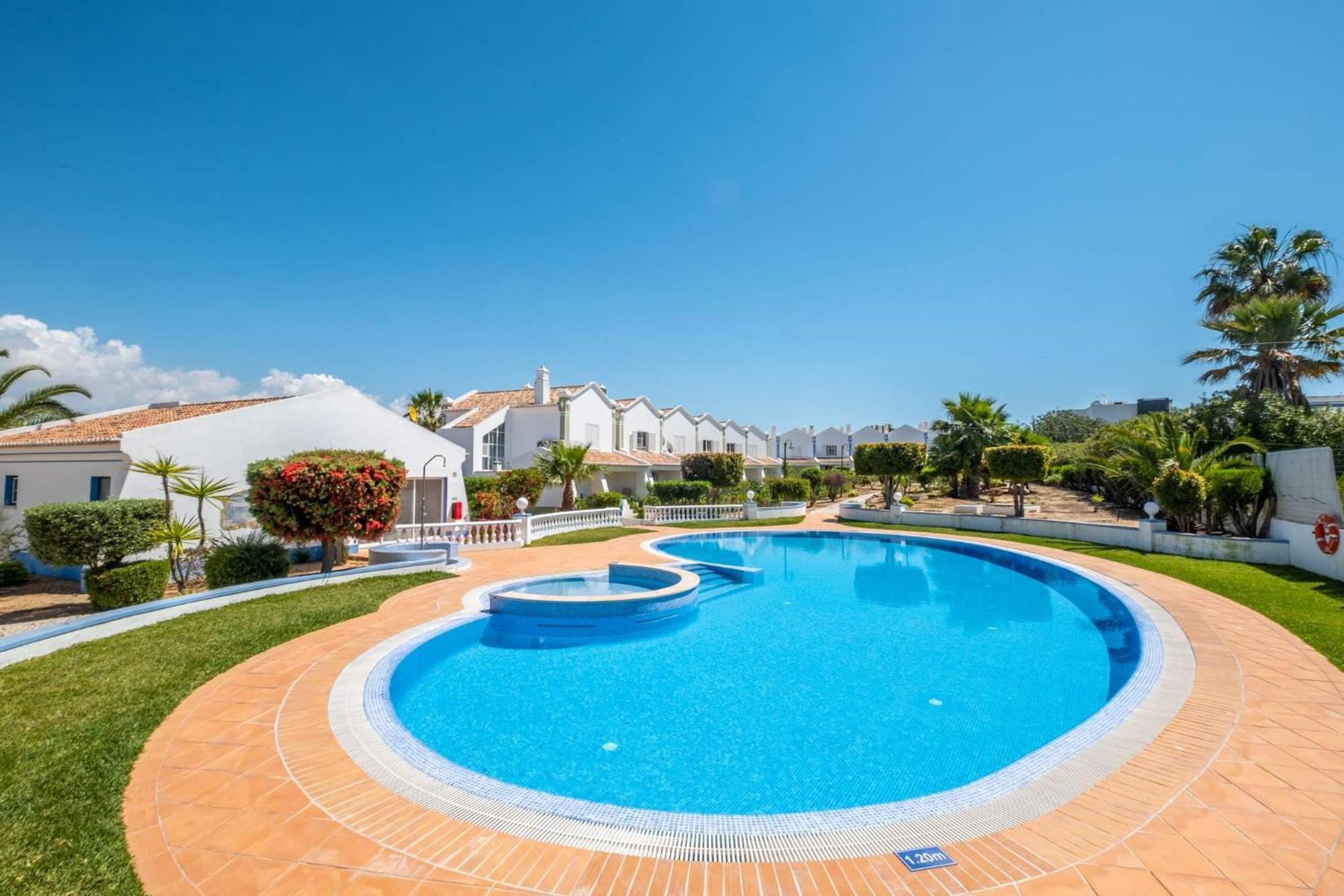 Holiday home Baya - Great Family Complex With Communal Pool