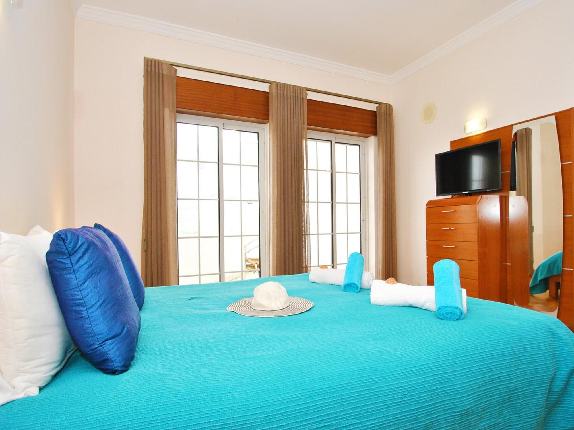 Villa Magnificent Villa, With Private Pool Albufeira